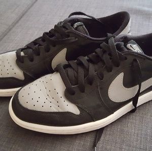 Nike Air Jordan 1 Retro Low OG Shadow (size 10)